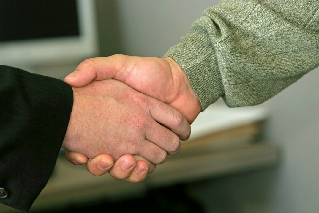 business handshake agreement